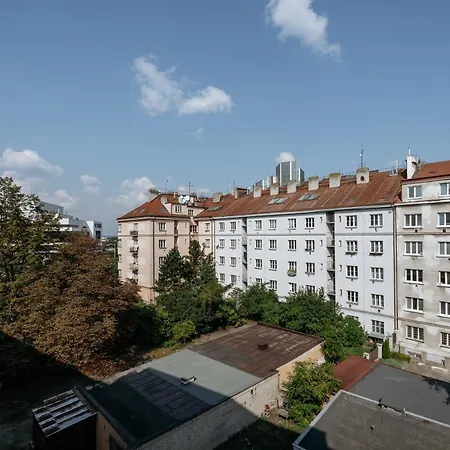 Days - Open-plan Near Vysehrad Castle 公寓