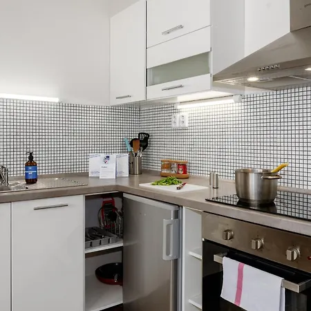 Apartment Days - Open-plan - Close To Vysehrad Castle Prague