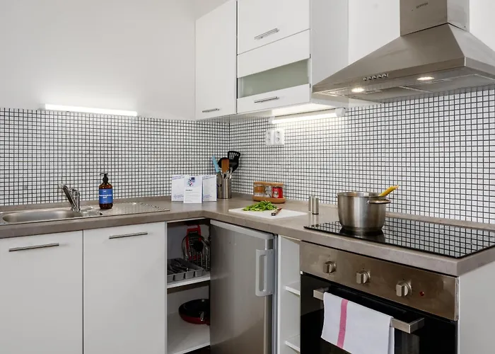 Апартаменты Days - Open-plan Near Vysehrad Castle Прага